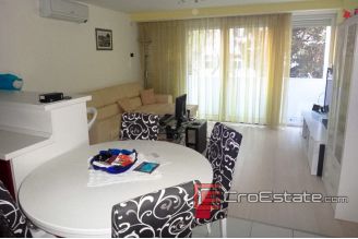 09 4011 30 Split apartment for sale