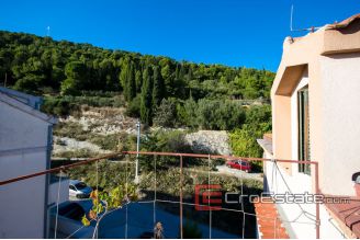 12 2013 08 Split apartment sea view