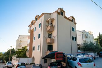 12 2013 08 Split apartment sea view