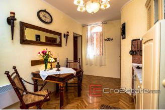 10 2018 74 Split apartment old town for sale
