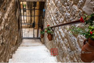 10 2018 74 Split apartment old town for sale
