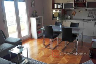 001 2015 71 split three bedroom apartment for sale